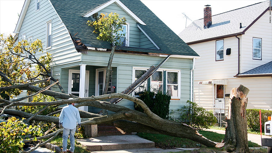 Roof Damage Insurance Claims - Miami, Florida